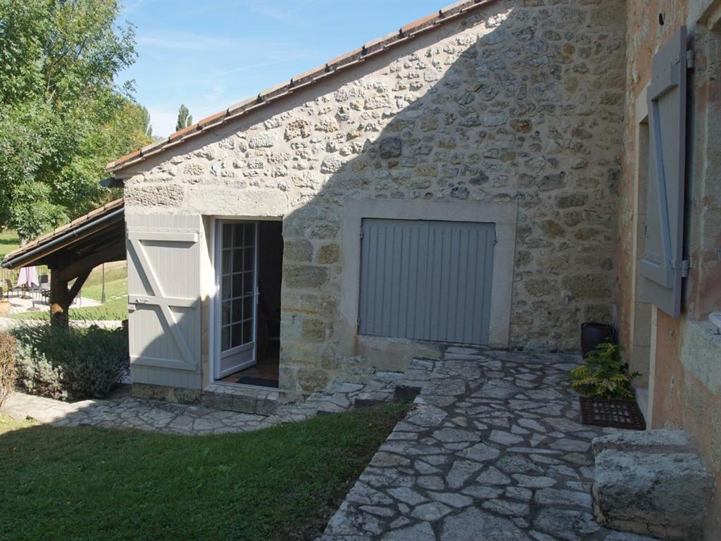 Готель Moulin Notre Dame Saint-Genes-de-Castillon Номер фото
